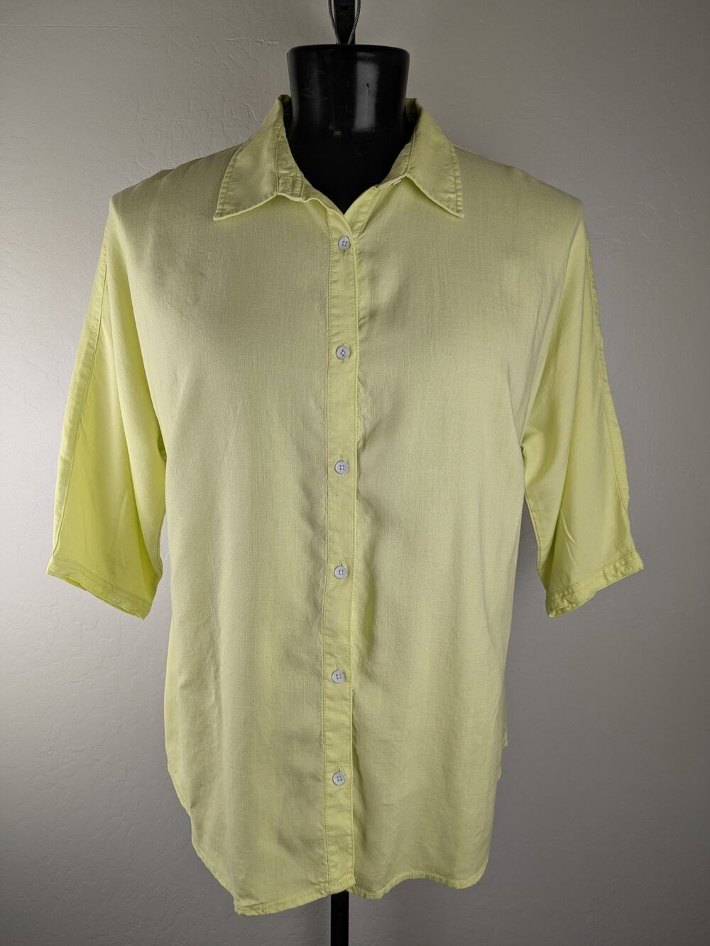 Coldwater Creek lime green 100% Tencel button front shirt 3/4 sleeves